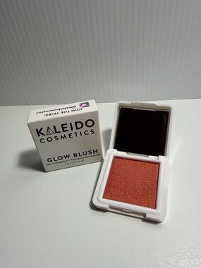 Kaleido cosmetics glow blush in cherry gold NEW